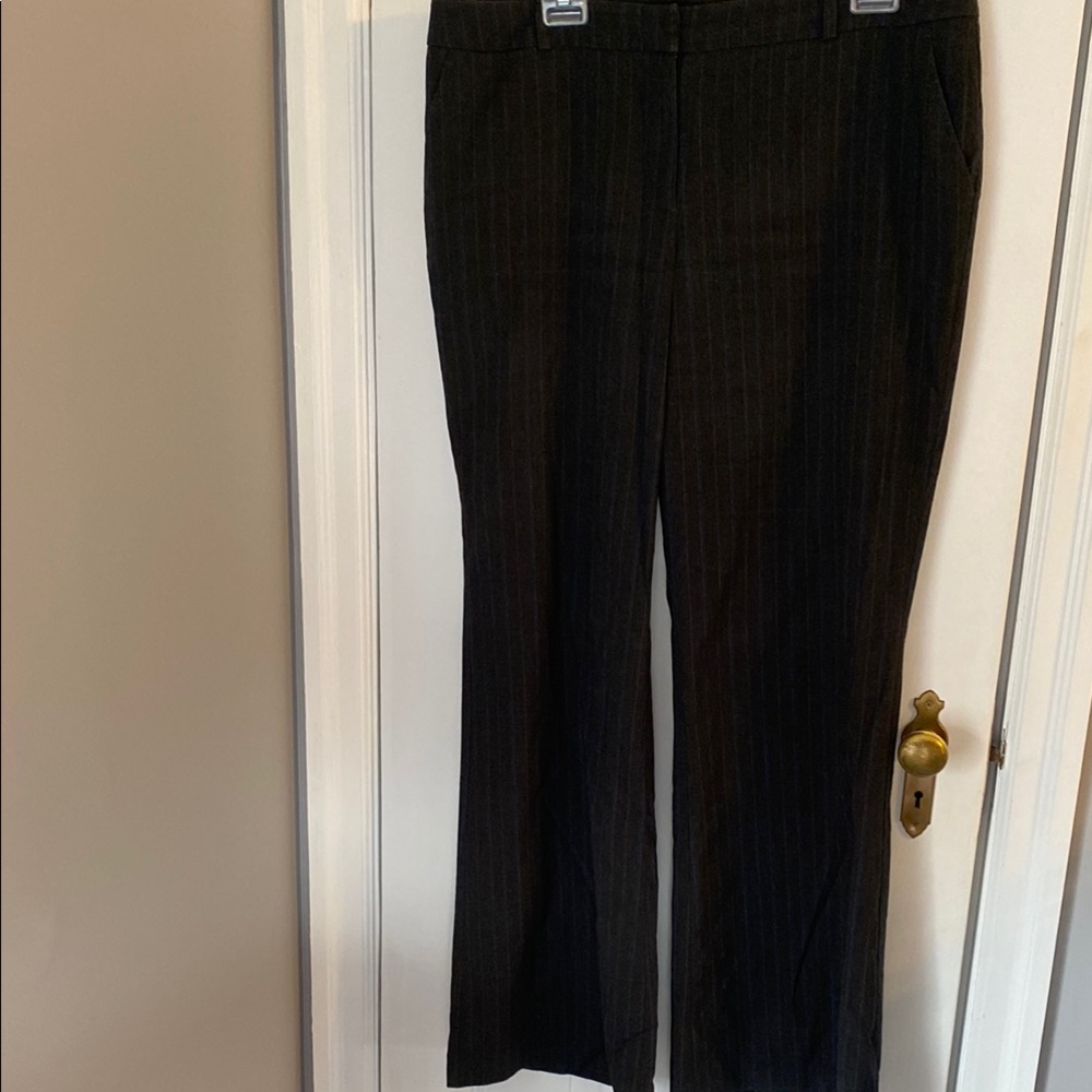 New York & Company Women’s dark gray & blue Pinstripe Dress Pants Size 14
